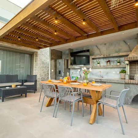 Arfna Pearl Villa
